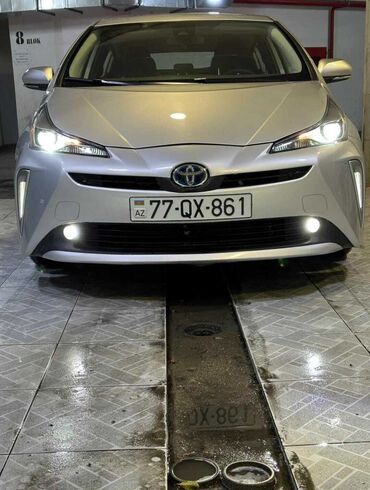 masin satisi ucuz qiymete: Toyota Prius: 1.8 l | Hetçbek
