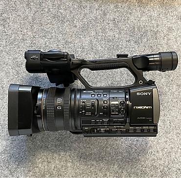 Видеокамера Sony HXR - NX3, в отличном состоянии. Снимает FULL HD