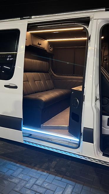 Легкий грузовой транспорт: Легкий грузовик, Mercedes-Benz, Стандарт — 9