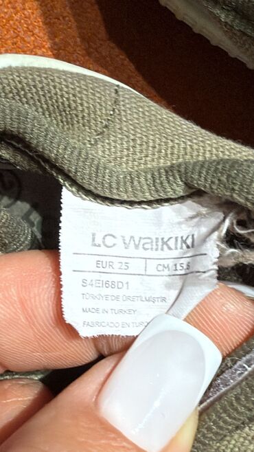 Uşaqlar üçün digər geyimlər: Одежда и обувь на МАЛЬЧИКА 2/3 года

Все по 5азн за единицу — 12