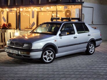 led линзы: Volkswagen Vento: 1995 г., 1.8 л, Механика, Бензин, Седан