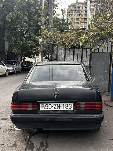 mercedes e55: Mercedes-Benz 190 (W201) sedan - Kuzov: qara rəng, 4 qapı, klassik — 4