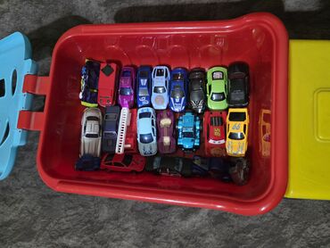 Oyuncaqlar: Uşaq oyuncaqları dəsti – iri plastik dump truck və müxtəlif — 8