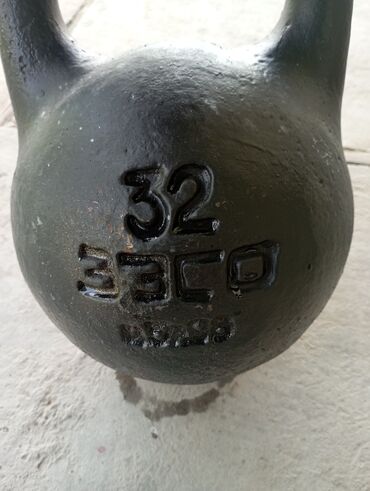 Гири: Продаю гирю 32 кг 2500 сом