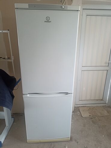 продаю халадилник: Холодильник Indesit, Б/у, Side-By-Side (двухдверный)