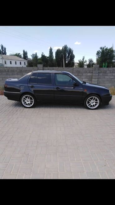 Диски: Диски R 17 Volkswagen, Комплект, отверстий - 4