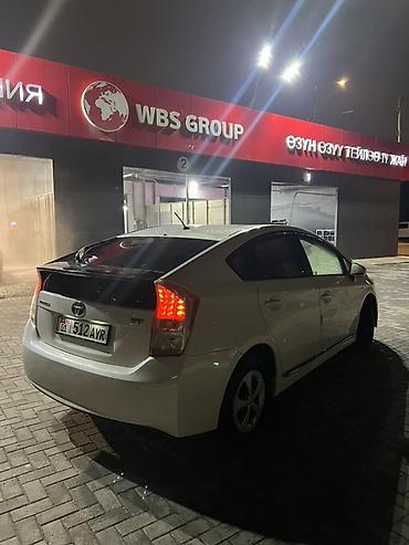 Toyota: Toyota Prius: 2012 г., 1.8 л, Автомат, Гибрид, Хэтчбэк — 7