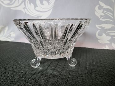 Ostalo posuđe: Bombonijera nova kristal Zajecar 70te. Kristalna bombonijera,na tri na lalafo.rs — 6 Ostalo posuđe: Bombonijera nova kristal Zajecar 70te. Kristalna bombonijera,na tri — 6