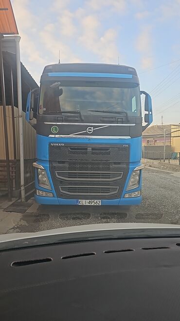 Volvo: Продаю Тандем VOLVO FH 500 🚛 2015 г 128куб Прицеп 2015г 2 ось 9.20м