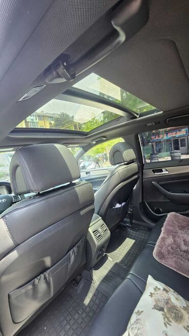 hyundai salon baku: 2014-cü il istehsalı olan Hyundai Sonata avtomobili. Avtomobilin
