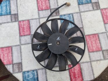 Auto delovi: Ventilator hladnjaka Lada 21214 Niva 1.7i br.1. Polovan, ispravai — 6