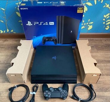 игровая приставка sony playstation 4: Pro память 1тб, состояние 10/10 при осмотре сами убедитесь