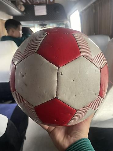 доска для спины: Футбольный мяч FC Bayern München, красно‑белый. Это оригинал - — 2