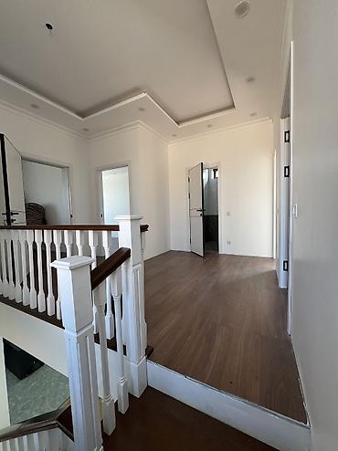 Долгосрочная аренда домов: 180 м², 5 комнат — 10