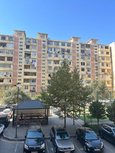 sekide ayliq kiraye ev elanlari: Mənzilin təsviri: - Həyətyanı kompleksli, çoxmərtəbəli binada mənzil