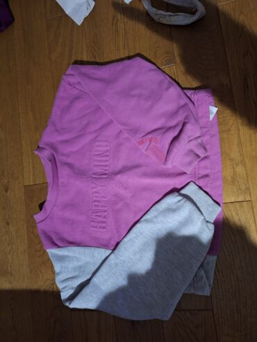 Duksevi: Benetton, Sa kapuljačom, 140-146 — 4