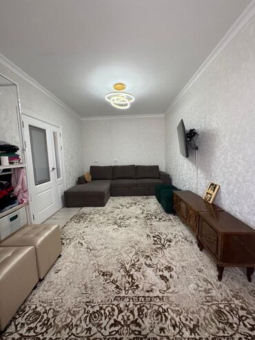 Долгосрочная аренда квартир: Дом, 77 м², 3 комнаты, Агентство недвижимости, Евроремонт