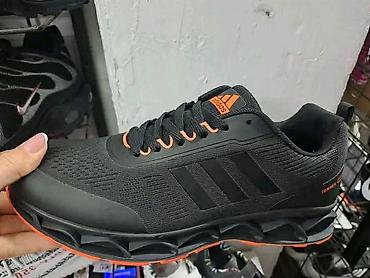 Adidas
41 do 46
Cena 3500din✅️
NT❤️ na lalafo.rs Adidas
41 do 46
Cena 3500din✅️
NT❤️