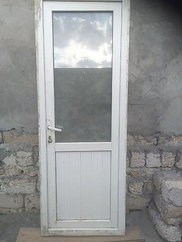 aluminium qapi pencere: PVC şüşəli qapı - Material: ağ rəngli PVC profil - Yuxarı hissə — 2