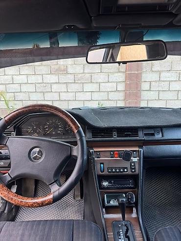 гелик мини: Mercedes-Benz W124: 1992 г., 2.3 л, Автомат, Бензин, Седан — 5