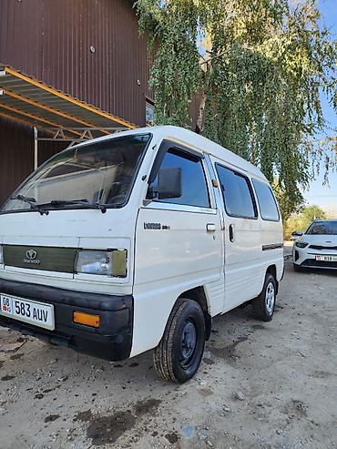 дайхатсу моби: Daewoo Damas: 1998 г., Механика, Бензин, Минивэн — 2