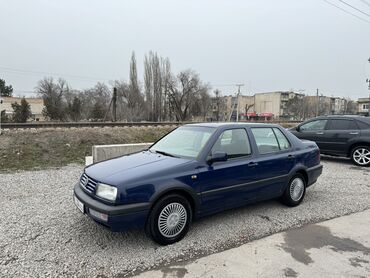 венто 1997: Volkswagen Vento: 1997 г., 1.6 л, Автомат, Бензин, Седан