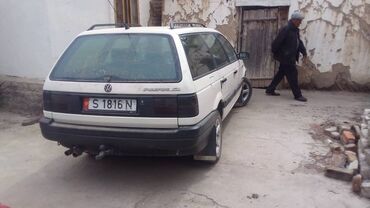 volkswagen passat: Volkswagen Passat: 1991 г., 1.8 л, Механика, Бензин, Универсал