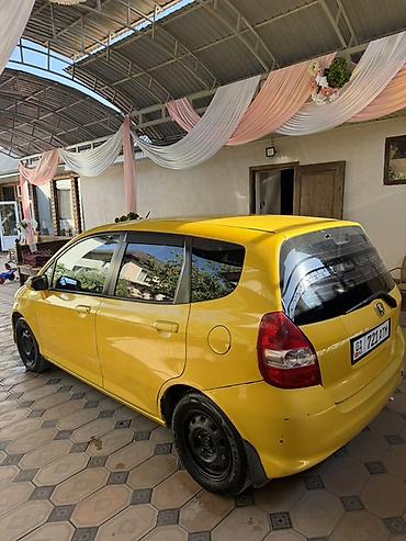 дефлектор на фит: Honda Fit: 2006 г., Автомат, Бензин, Хэтчбэк — 2