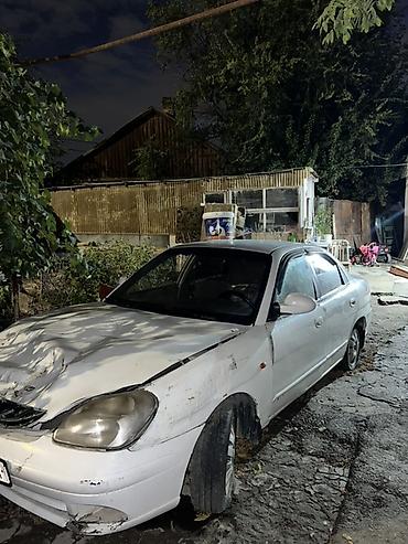 Скупка авто: Daewoo Lanos, белый седан. ОБМЕН НА АЙФОН 15про есть Коробка передач — 2