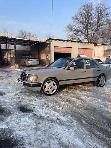Mercedes-Benz: Mercedes-Benz E-Class: 1988 г., 2.3 л, Механика, Бензин, Седан — 3