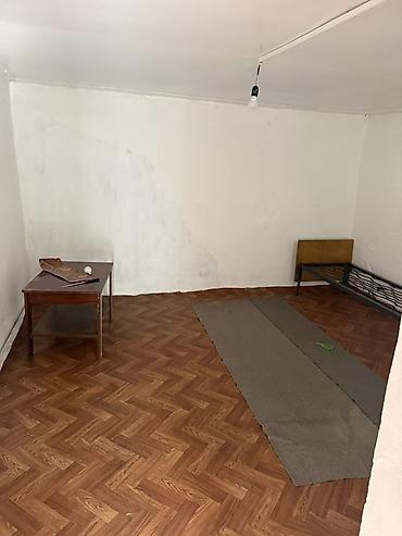 передвижная столовая: Квартира берилет. 2 комната + сан узел. Район Кожзавод,Дордой — 3