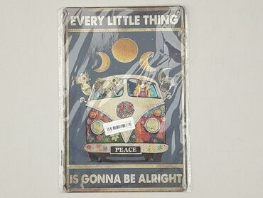 Metalowy szyld z napisem "Every Little Thing Is Gonna Be Alright" oraz