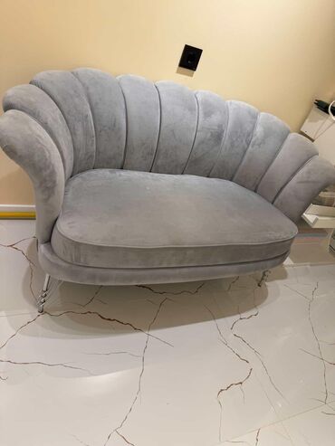 Digər mebel: SvmcEndirimm. Divan satılır 180 azn(alınıb 360 azn)təzə kimidir,çox az