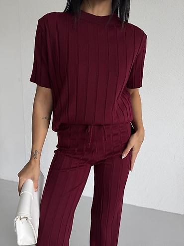 Kompleti: 🔥Vasi omiljeni kompleti 🔥Ponovo u prodaji od petka 🔝2800 din na lalafo.rs — 4 Kompleti: 🔥Vasi omiljeni kompleti 🔥Ponovo u prodaji od petka 🔝2800 din — 4