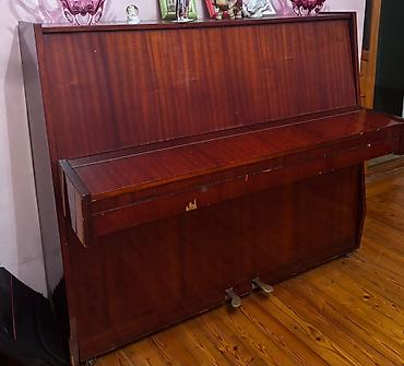 rubik kubu: Upright pianino – “Кубань” (Kuban) markalı Xüsusiyyətlər: - Akustik — 2