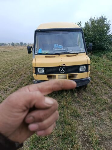 полированная машина: Mercedes-Benz T1: 1991 г., 2.9 л, Механика, Дизель, Вэн/Минивэн