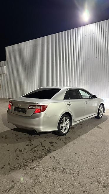 2014: Toyota Camry: 2014 г., 2.5 л, Бензин, Седан — 8