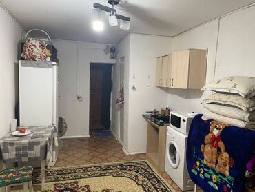 помишения аренда: 1 бөлмө, 22 кв. м, Жатакана жана мейманкана түрүндө, 1 кабат, Косметикалык ремонт