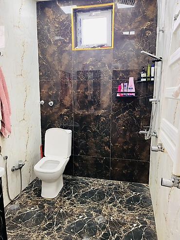 Həyət evləri və villaların satışı: Satılır/icarəyə verilən həyət evi - 2 mərtəbəli tikili, geniş işıqlı — 12