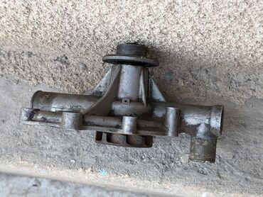 Помпы: Помпа BMW 1976 г., Б/у, Оригинал — 4