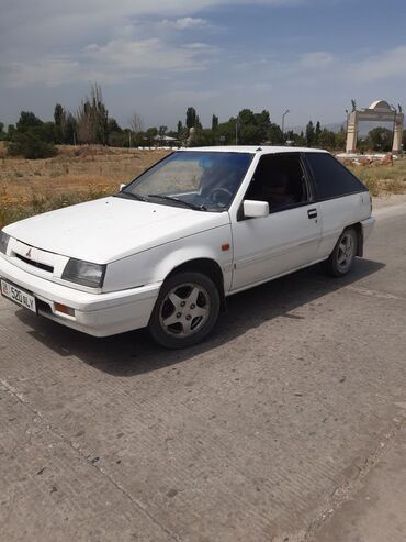 двигатель митсубиси спейс вагон: Белый трехдверный хэтчбек Mitsubishi colt, 1987 год. Автомобиль