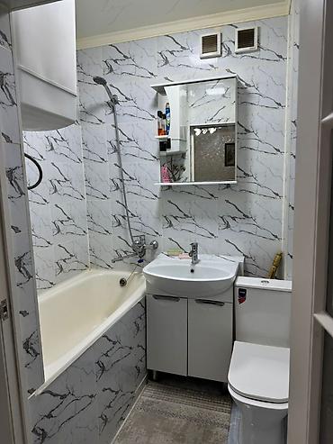 комнаты ысык кол: 2 бөлмө, 42 м², Азия Молл Хрущевка, 4 кабат, Жаңы ремонт — 5