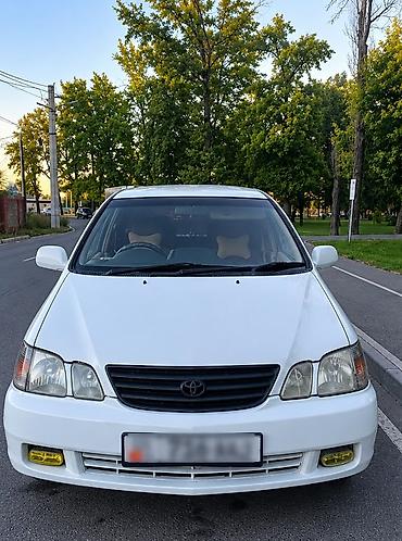 тойота: Toyota Gaia: 2000 г., Автомат, Бензин, Минивэн — 4