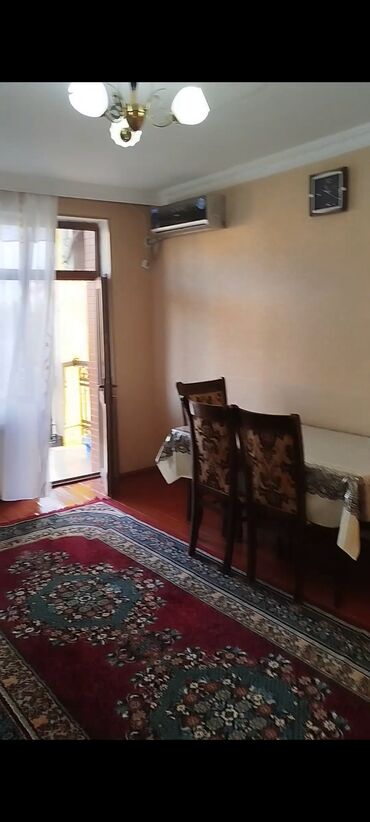 kirayə evlər 2023 xırdalan: Ev Naftalandadir Herbir şəraiti var 2 otaq 5ci mertebe is adamlarina