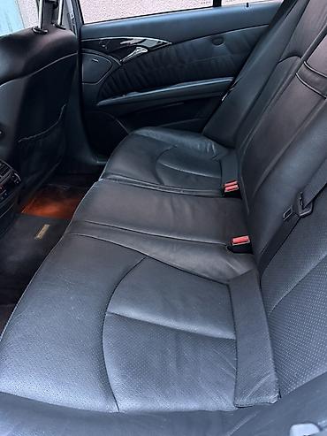 Продажа авто: Mercedes-Benz E-Class: 2002 г., 5 л, Автомат, Бензин, Седан — 6