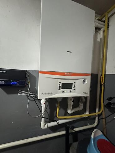 Продажа коттеджей и домов: Продаётся дом в Новопавловка Участок — 5 соток (полностью огорожен) — 5