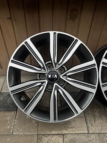 Диски: Литые Диски R 17 Kia, Комплект, отверстий - 5, Б/у — 7