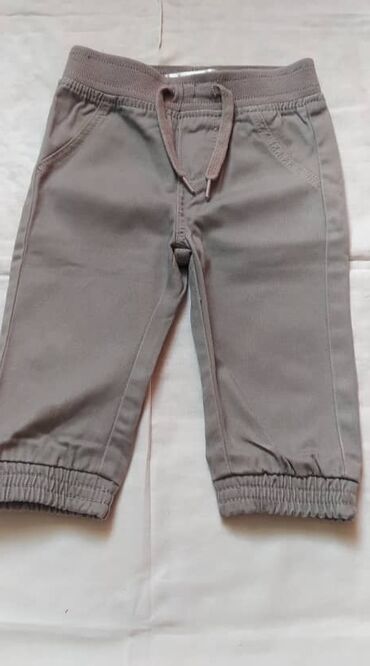 штанишки на девочку: Продаю штанишки на мальчика и девочку подойдут. Размер 74 на 3-6