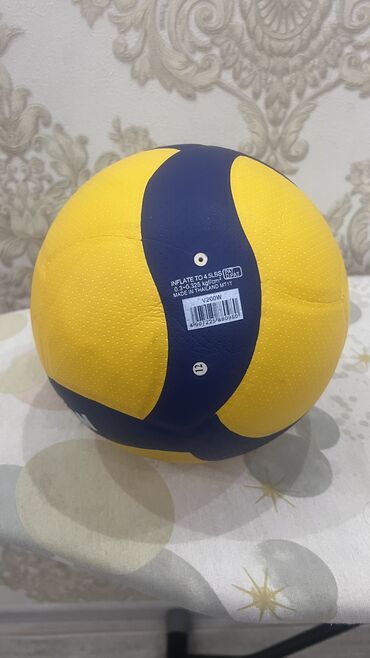 Мячи: Продается новые волейбольные мячи хорошего качества. Звоните на ватсап