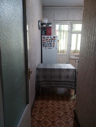 срочно продается квартира: 3 комнаты, 71 м², 105 серия, 4 этаж